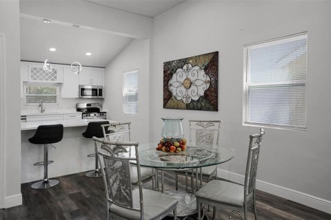 Casa en venta en Tampa, Florida, 3 dormitorios, 107.02 m2 № 1426162 - foto 21