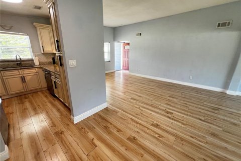 Casa en alquiler en Orlando, Florida, 3 dormitorios, 162.86 m2 № 1806968 - foto 13