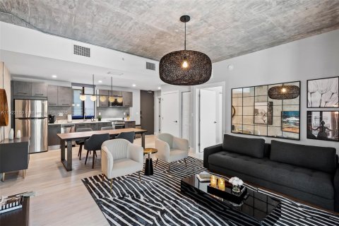 Propiedad comercial en venta en Fort Lauderdale, Florida № 1975999 - foto 18