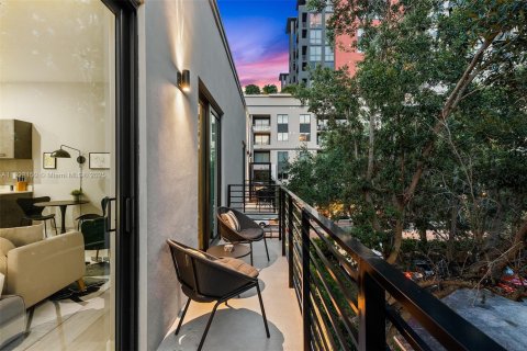 Propiedad comercial en venta en Fort Lauderdale, Florida № 1975999 - foto 30