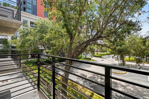 Propiedad comercial en venta en Fort Lauderdale, Florida № 1975999 - foto 28