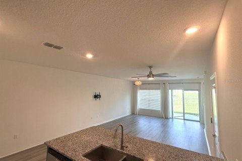 Touwnhouse à louer à Davenport, Floride: 3 chambres, 134.99 m2 № 2112652 - photo 3