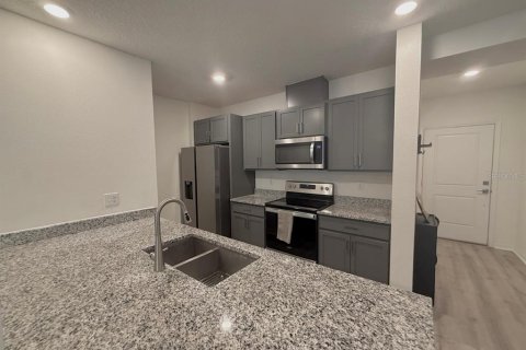 Touwnhouse à louer à Davenport, Floride: 3 chambres, 134.99 m2 № 2112652 - photo 4