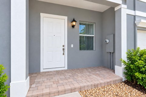 Touwnhouse à louer à Royal Palm Beach, Floride: 3 chambres, 158.03 m2 № 2403776 - photo 3