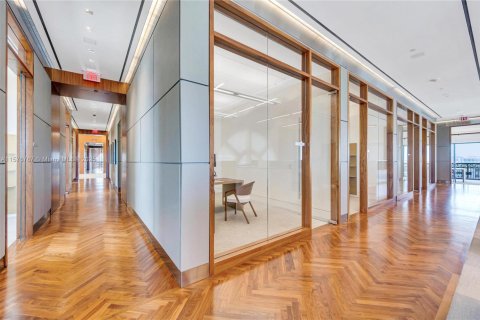 Immobilier commercial à vendre à Coral Gables, Floride № 2014653 - photo 24