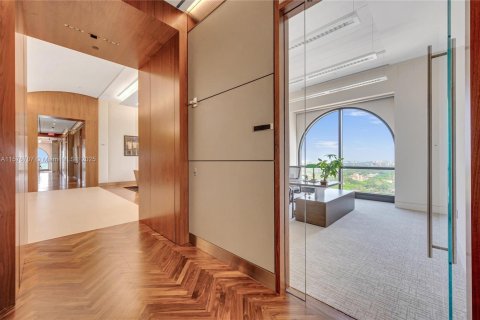 Immobilier commercial à vendre à Coral Gables, Floride № 2014653 - photo 10