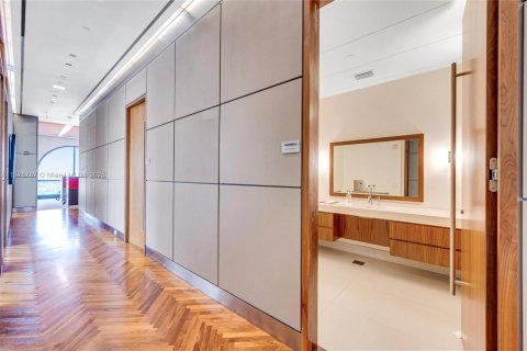 Immobilier commercial à vendre à Coral Gables, Floride № 2014653 - photo 29