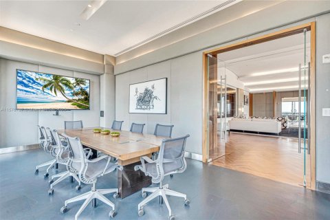 Immobilier commercial à vendre à Coral Gables, Floride № 2014653 - photo 16