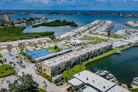 Condominio en venta en Saint Petersburg, Florida, 2 dormitorios, 85.47 m2 № 1901455 - foto 27