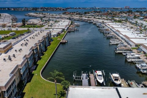 Condominio en venta en Saint Petersburg, Florida, 2 dormitorios, 85.47 m2 № 1901455 - foto 26