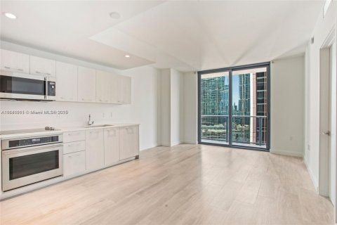 Condo in Miami, Florida, 1 bedroom  № 1994976 - photo 8