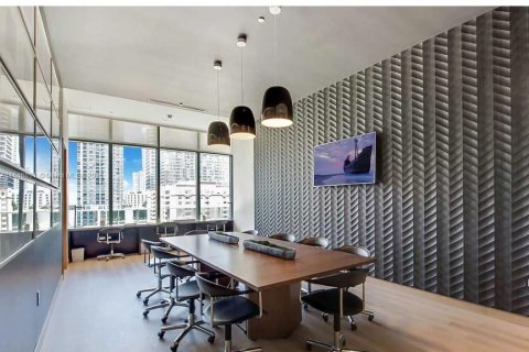 Condo in Miami, Florida, 1 bedroom  № 1994976 - photo 3