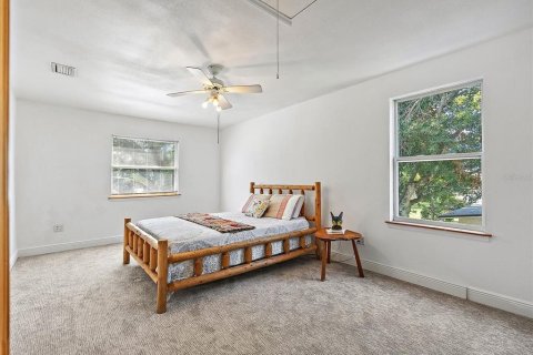 House in Saint Petersburg, Florida 3 bedrooms, 251.39 sq.m. № 1841694 - photo 27