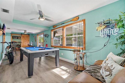 House in Saint Petersburg, Florida 3 bedrooms, 251.39 sq.m. № 1841694 - photo 15