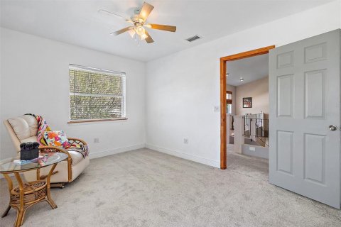 House in Saint Petersburg, Florida 3 bedrooms, 251.39 sq.m. № 1841694 - photo 30