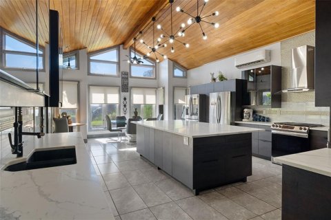 Villa ou maison à vendre à Ocala, Floride: 6 chambres, 628.67 m2 № 2421882 - photo 3
