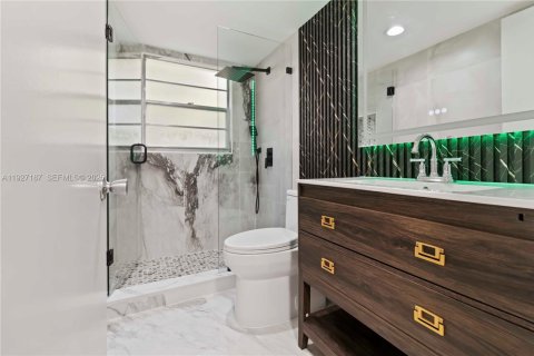 Купить кондоминиум в Коконат Крик, Флорида 2 спальни, 112.41м2, № 1986328 - фото 23