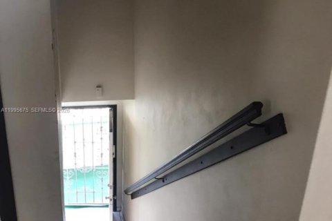 Condominio en alquiler en Miami Springs, Florida, 1 dormitorio, 57.04 m2 № 2063816 - foto 6