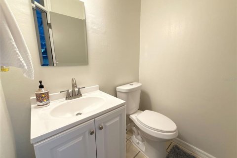 Casa en alquiler en Orlando, Florida, 4 dormitorios, 225.47 m2 № 2151180 - foto 27