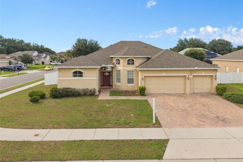 House in Winter Garden, Florida 5 bedrooms, 271.09 sq.m. № 2157989 - photo 4