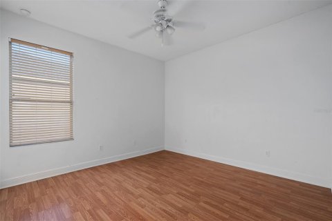 House in Winter Garden, Florida 5 bedrooms, 271.09 sq.m. № 2157989 - photo 9