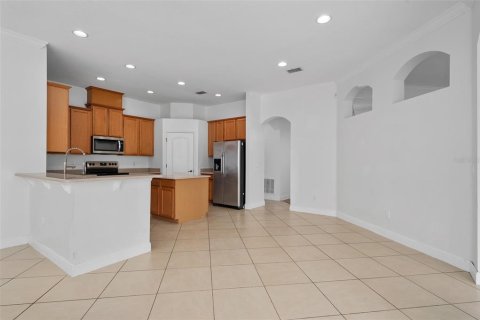 House in Winter Garden, Florida 5 bedrooms, 271.09 sq.m. № 2157989 - photo 22