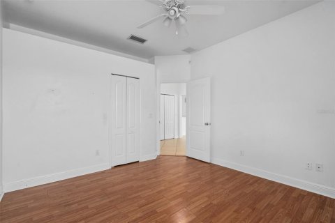 House in Winter Garden, Florida 5 bedrooms, 271.09 sq.m. № 2157989 - photo 13