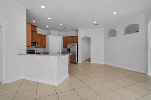 House in Winter Garden, Florida 5 bedrooms, 271.09 sq.m. № 2157989 - photo 19