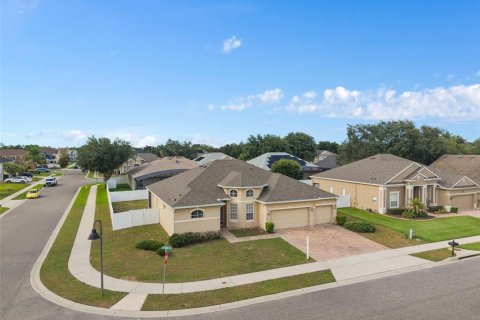 House in Winter Garden, Florida 5 bedrooms, 271.09 sq.m. № 2157989 - photo 7
