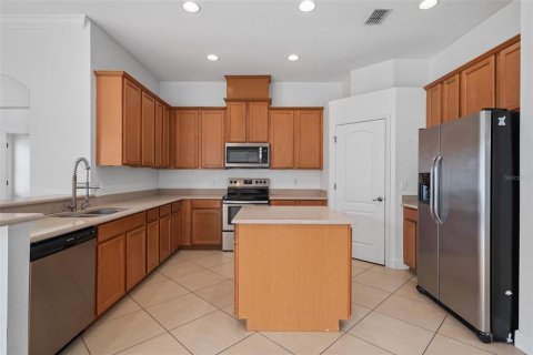 House in Winter Garden, Florida 5 bedrooms, 271.09 sq.m. № 2157989 - photo 18