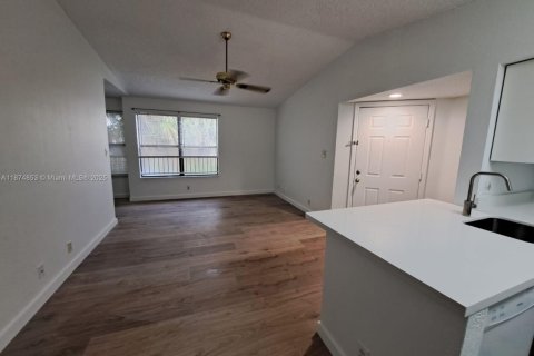 Condo in Davie, Florida, 1 bedroom  № 1925948 - photo 11