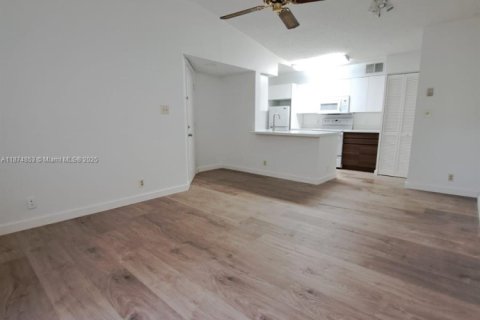 Condo in Davie, Florida, 1 bedroom  № 1925948 - photo 6