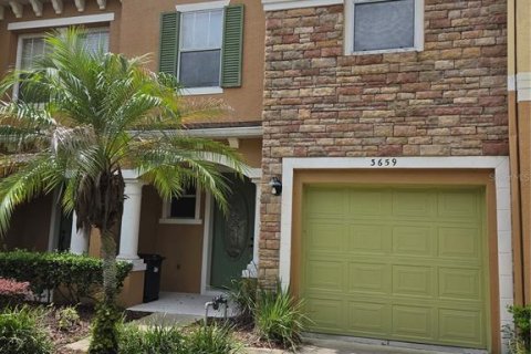 Adosado en Sanford, Florida 3 dormitorios, 154.31 m2 № 2295115