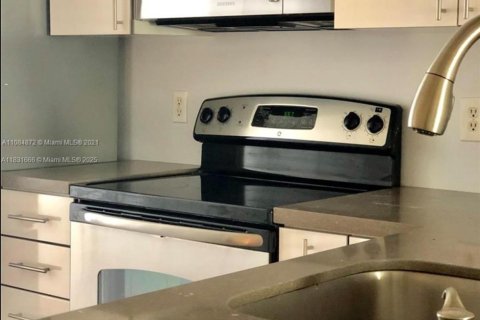 Adosado en alquiler en Weston, Florida, 2 dormitorios, 110.55 m2 № 1809616 - foto 7