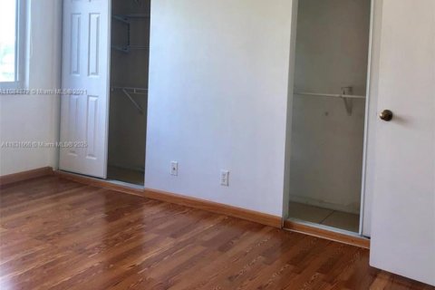 Adosado en alquiler en Weston, Florida, 2 dormitorios, 110.55 m2 № 1809616 - foto 15