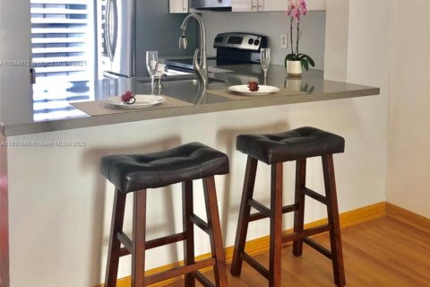 Adosado en alquiler en Weston, Florida, 2 dormitorios, 110.55 m2 № 1809616 - foto 3