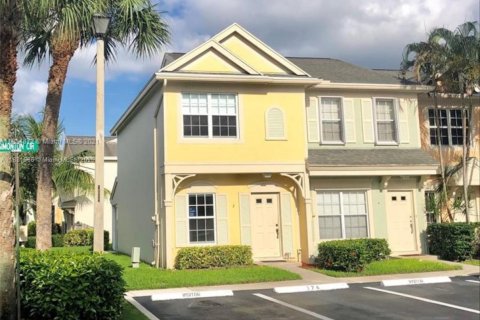 Adosado en alquiler en Weston, Florida, 2 dormitorios, 110.55 m2 № 1809616 - foto 1