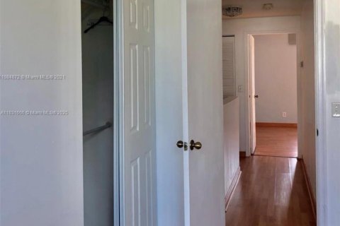 Adosado en alquiler en Weston, Florida, 2 dormitorios, 110.55 m2 № 1809616 - foto 17