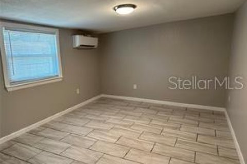 House in Zephyrhills, Florida 2 bedrooms, 109.81 sq.m. № 1888476 - photo 19