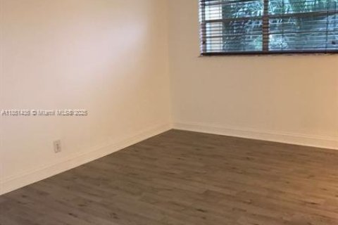 Townhouse in Plantation, Florida 2 bedrooms, 87.14 sq.m. № 1857500 - photo 8