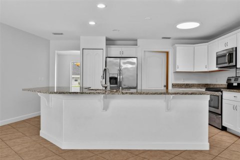 Casa en venta en Palm Coast, Florida, 3 dormitorios, 192.87 m2 № 2092332 - foto 28