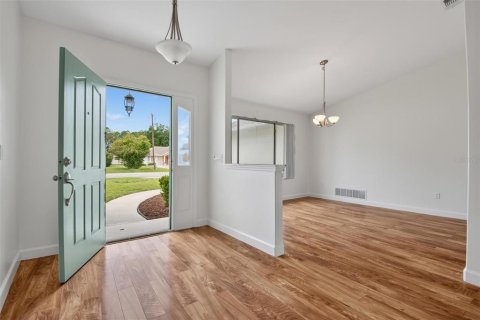 Casa en venta en Palm Coast, Florida, 3 dormitorios, 192.87 m2 № 2092332 - foto 7
