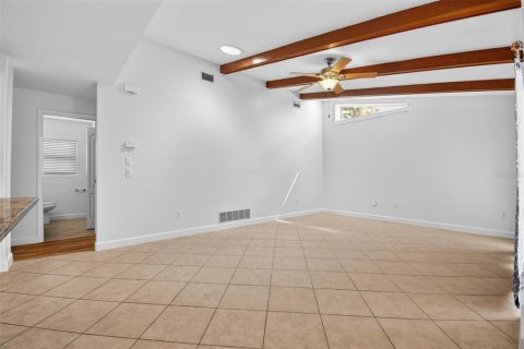 Casa en venta en Palm Coast, Florida, 3 dormitorios, 192.87 m2 № 2092332 - foto 25
