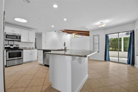 Casa en venta en Palm Coast, Florida, 3 dormitorios, 192.87 m2 № 2092332 - foto 24