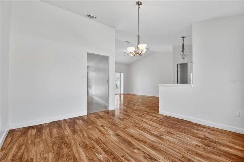 Casa en venta en Palm Coast, Florida, 3 dormitorios, 192.87 m2 № 2092332 - foto 23