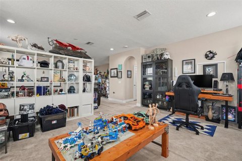 Villa ou maison à vendre à Wesley Chapel, Floride: 4 chambres, 349.96 m2 № 2207083 - photo 15
