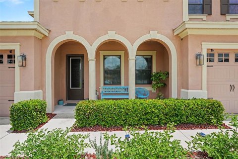 Villa ou maison à vendre à Wesley Chapel, Floride: 4 chambres, 349.96 m2 № 2207083 - photo 2