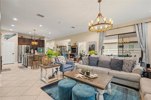 Villa ou maison à vendre à Wesley Chapel, Floride: 4 chambres, 349.96 m2 № 2207083 - photo 6