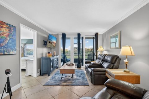 Condo in Hutchinson Island South, Florida, 2 bedrooms  № 2047082 - photo 7