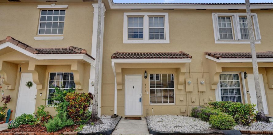 Touwnhouse à Pembroke Pines, Floride 2 chambres, 95.13 m2 № 2085206
